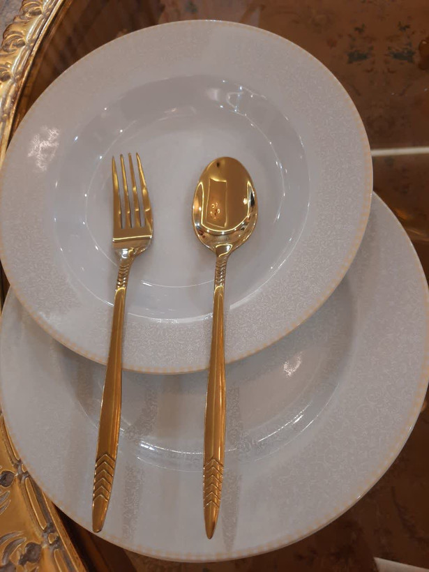 سرویس چینی ۱۸۸ پارچه مدل بهناز